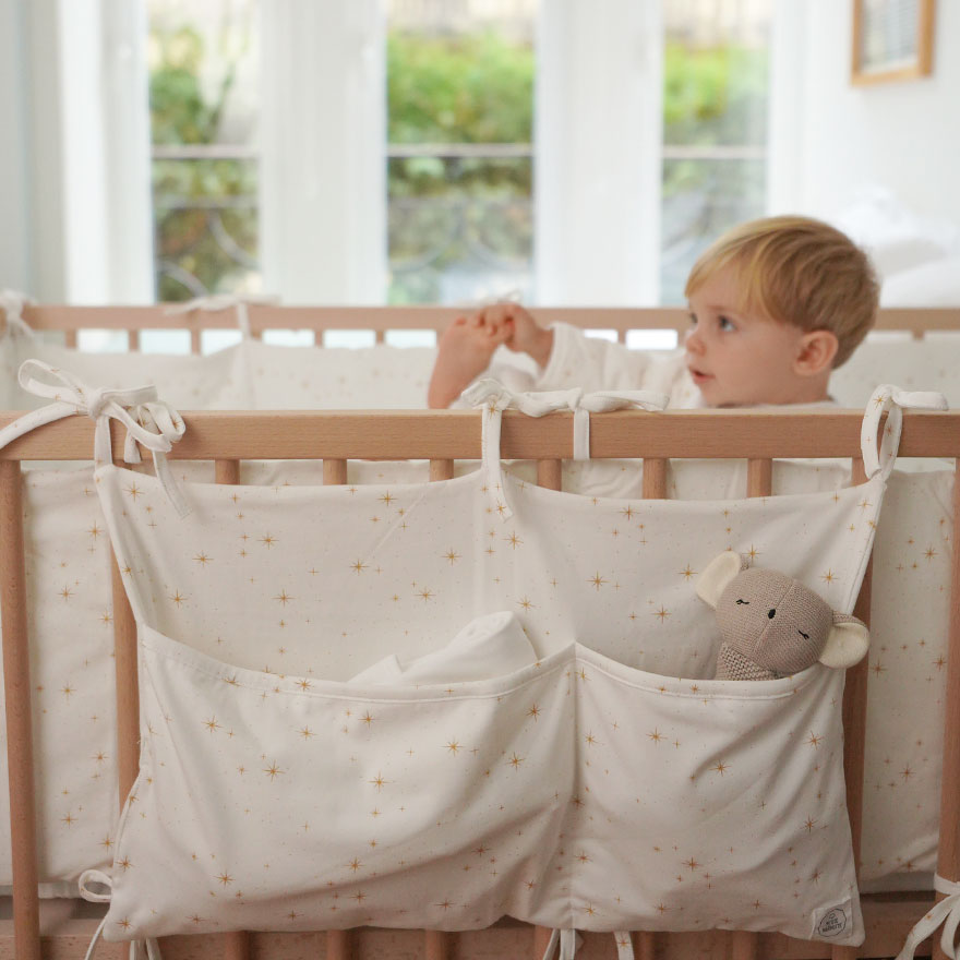Cómo vestir la cuna del bebé: ropa de cuna y accesorios - Marmotte Blog